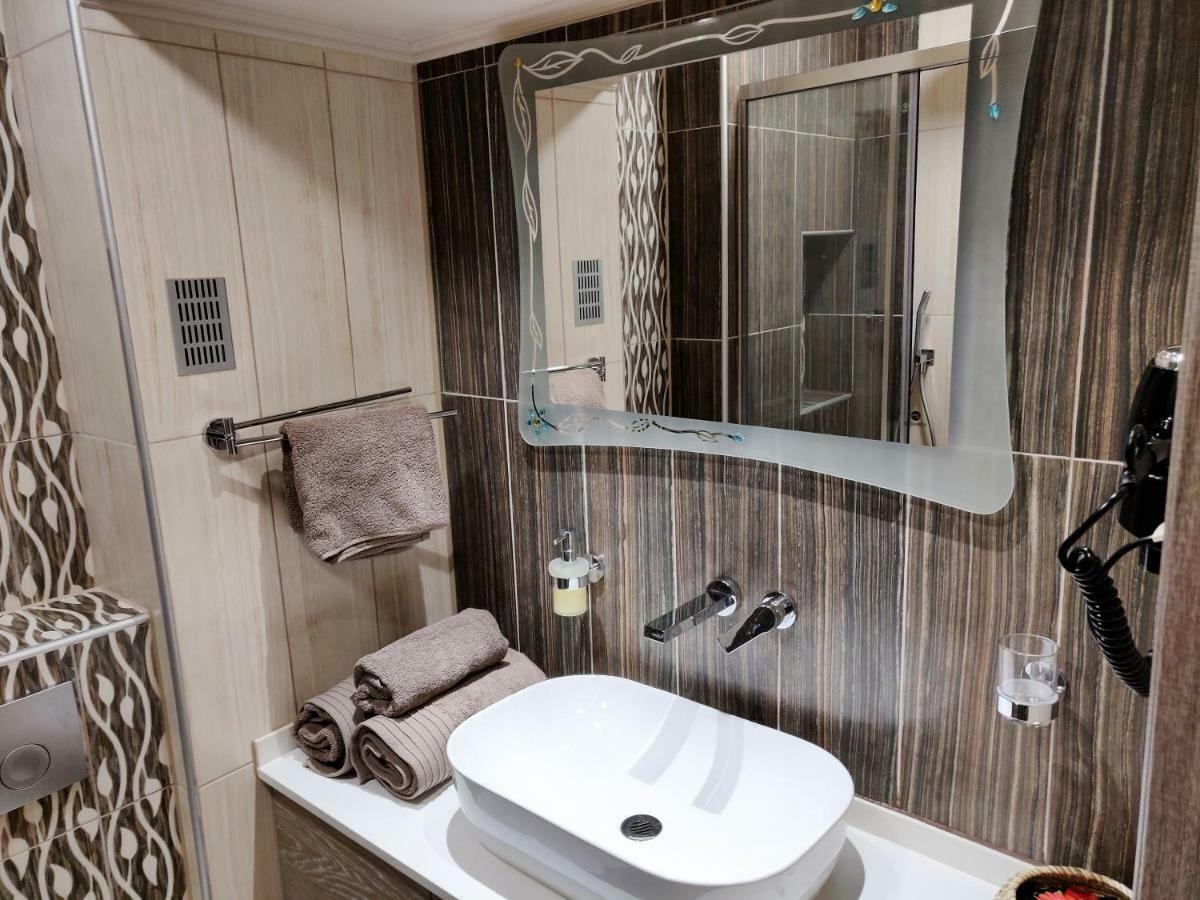 Agias Sofias Street Luxurious Studio 테살로니키 외부 사진