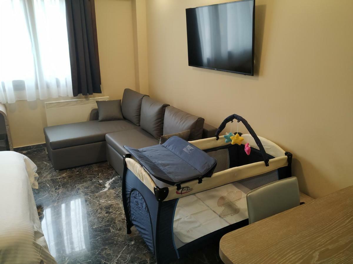 Agias Sofias Street Luxurious Studio 테살로니키 외부 사진